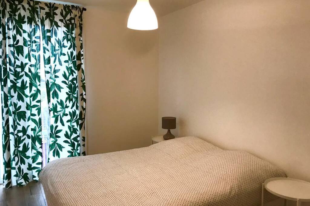 Serenidad - Appartement Cosy 50M2 Et Parking Châteauroux Exterior photo